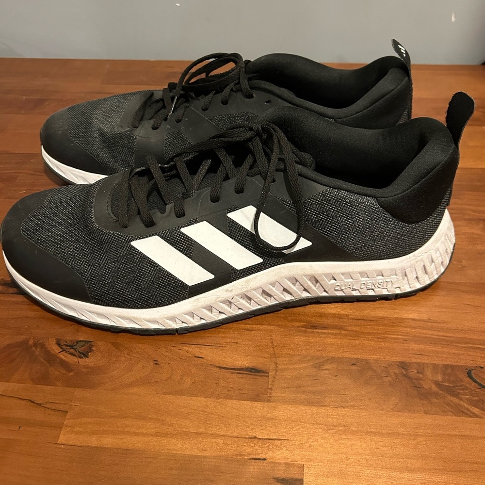 Adidas Black and White Everyset Men’s Running Shows